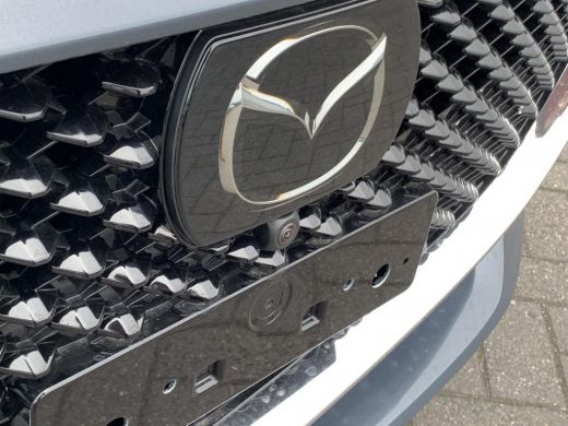 Mazda 2 1.5 Skyactiv-G Signature / 360gr camera / Radar-cruise / Led / Navigatie / ActivLease financial lease