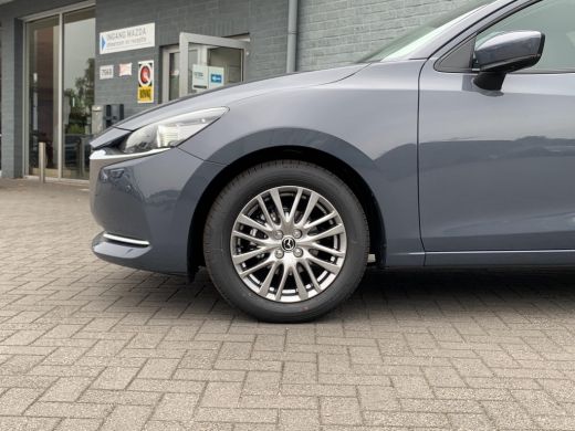 Mazda 2 1.5 Skyactiv-G Signature / 360gr camera / Radar-cruise / Led / Navigatie / ActivLease financial lease