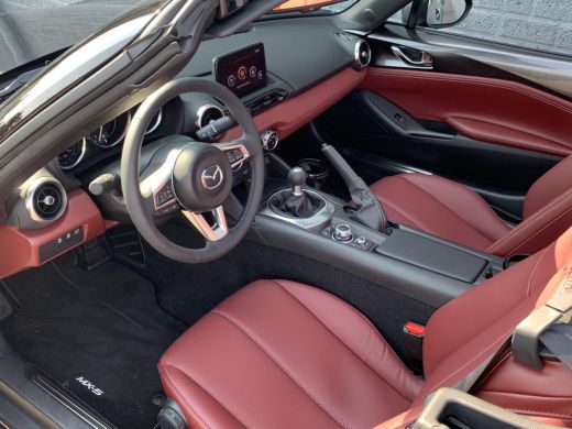 Mazda MX-5 1.5 SkyActiv-G 132 Signature | Navigatie | Bose audio | Achteruitrijcamera | Lederen bekleding | ... ActivLease financial lease