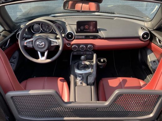 Mazda MX-5 1.5 SkyActiv-G 132 Signature | Navigatie | Bose audio | Achteruitrijcamera | Lederen bekleding | ... ActivLease financial lease