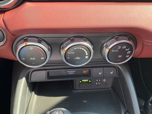 Mazda MX-5 1.5 SkyActiv-G 132 Signature | Navigatie | Bose audio | Achteruitrijcamera | Lederen bekleding | ... ActivLease financial lease