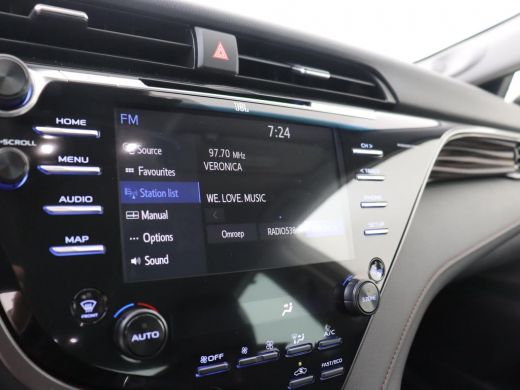 Toyota Camry premium ActivLease financial lease