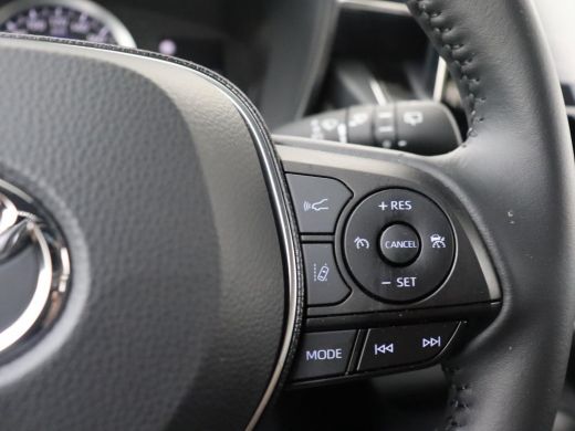 Toyota Corolla Touring Sports 1.8 Hybrid Active ActivLease financial lease