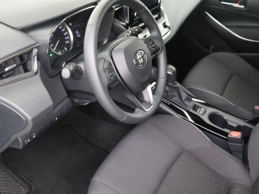 Toyota Corolla Touring Sports 1.8 Hybrid Active ActivLease financial lease