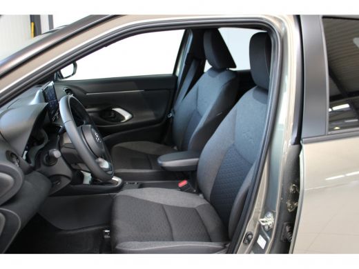 Toyota Yaris Cross 1.5 Hybrid First Edition ActivLease financial lease