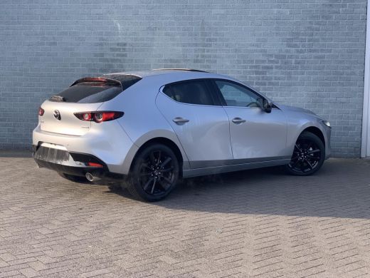 Mazda 3 2.0 E-SkyActiv-X 186 Luxury | Navigatie | Led verlichting | Bose audio | Lederen bekleding | Airc... ActivLease financial lease