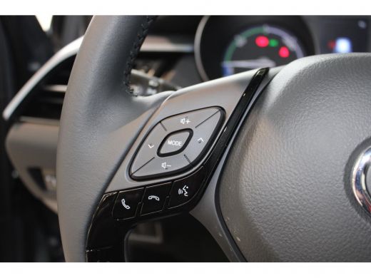 Toyota C-HR 1.8 Hybrid Dynamic ActivLease financial lease
