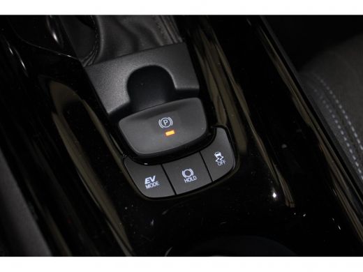 Toyota C-HR 1.8 Hybrid Dynamic ActivLease financial lease