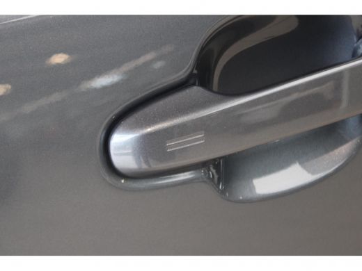 Toyota C-HR 1.8 Hybrid Dynamic ActivLease financial lease