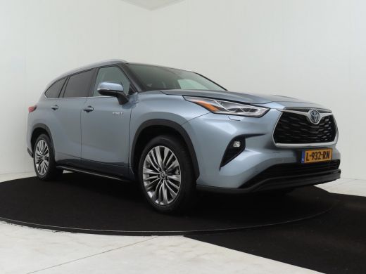 Toyota highlander 2.5 AWD Hybrid Premium ActivLease financial lease