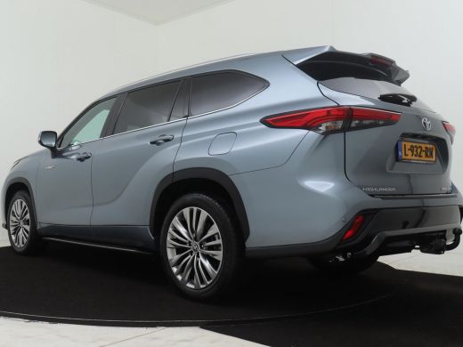 Toyota highlander 2.5 AWD Hybrid Premium ActivLease financial lease