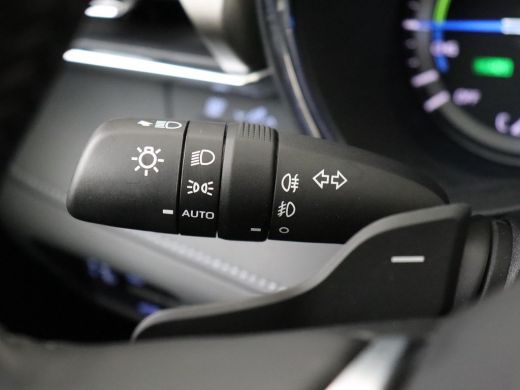 Toyota highlander 2.5 AWD Hybrid Premium ActivLease financial lease