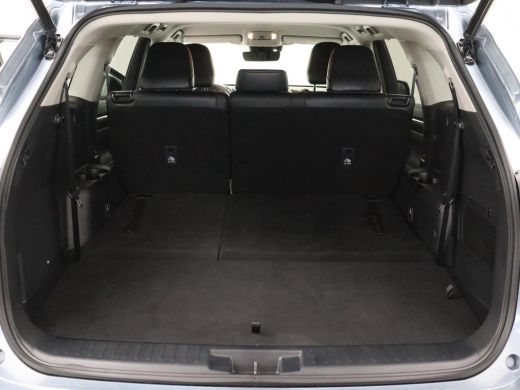 Toyota highlander 2.5 AWD Hybrid Premium ActivLease financial lease