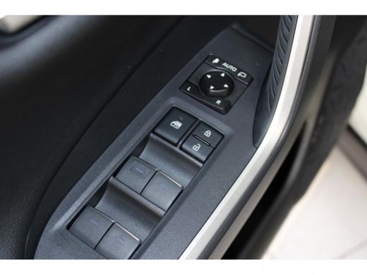 Toyota RAV4 2.5 Plug-In Hybrid AWD Bi-Tone Plus ActivLease financial lease