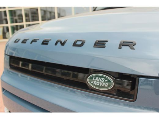 Land Rover Defender 3.0 D300 110 MHEV 3 Pers. Grijs Kenteken Kahn velgen + BFGoodridge banden ActivLease financial lease