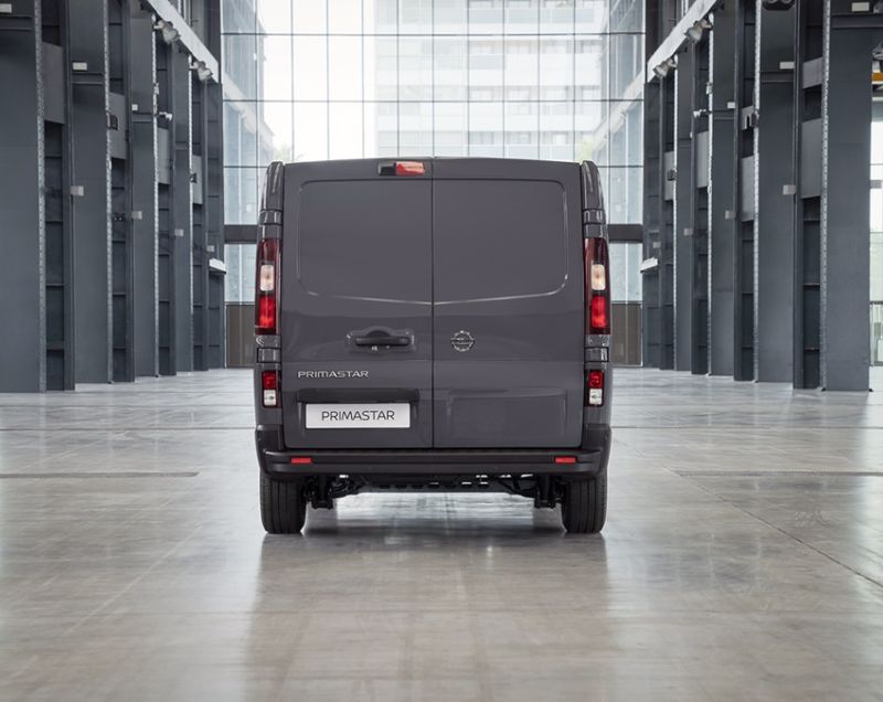 Nissan Primastar 2.0dci l2h1 3.1t n-connecta 130 Nissan Primastar 2.0dci l2h1 3.1t n-connecta 130