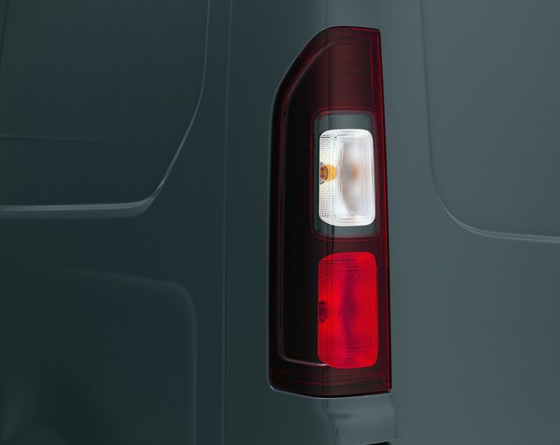 Nissan Primastar 2.0dci l2h1 3.1t n-connecta 130 Nissan Primastar 2.0dci l2h1 3.1t n-connecta 130