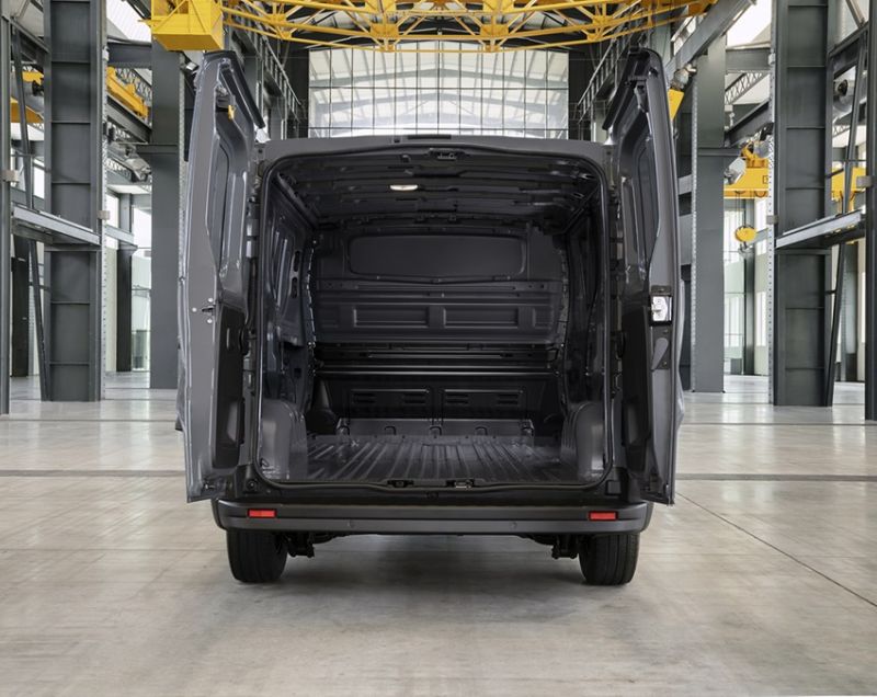 Nissan Primastar 2.0dci l1h1 3.0t n-connecta 130