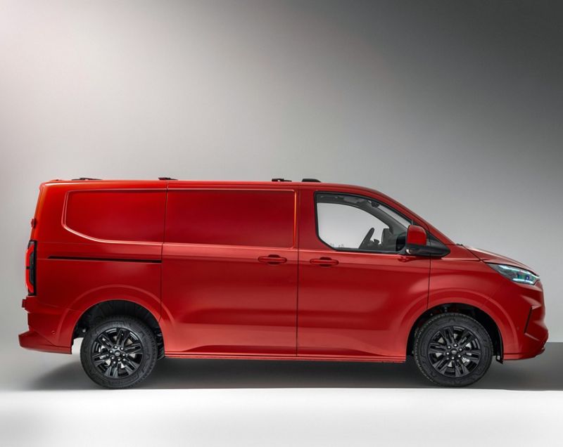 Ford Transit Custom 2.0tdci L1H1 340 Trend 130 PK, Frozen White + ACHTERUITRIJCAMERA / TREKHAAK