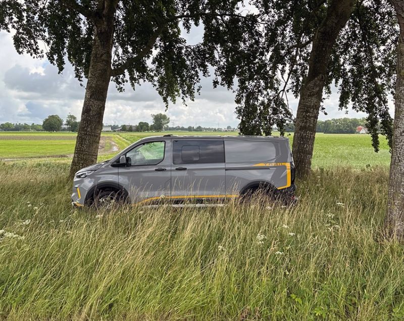 Ford Transit Custom 2.0tdci L1H1 340 Trend 130 PK, Frozen White + ACHTERUITRIJCAMERA / TREKHAAK