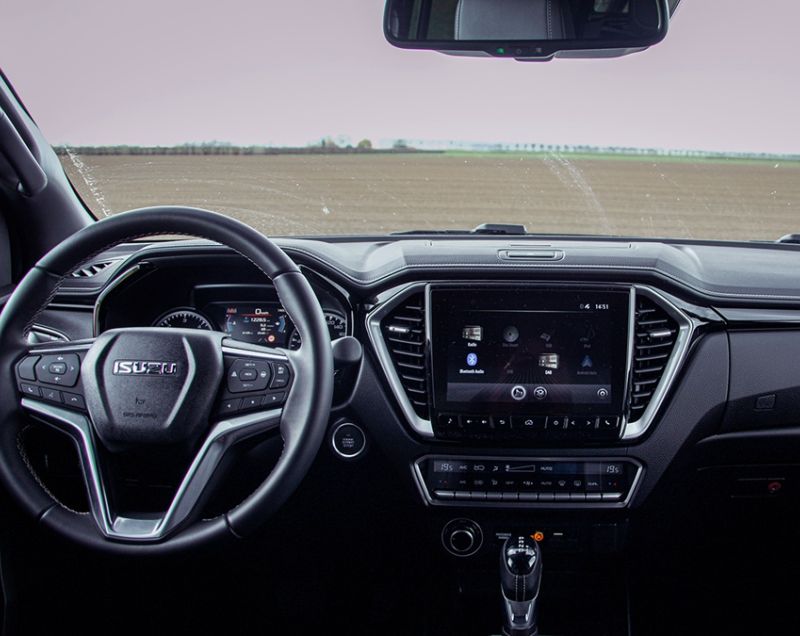Isuzu D-max 67kWh ec v-cross 4wd 130kW aut