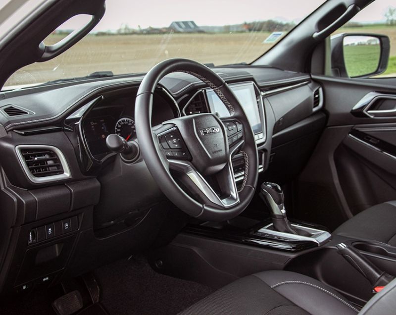 Isuzu D-max 2.2d ec lsx 4wd 120kW aut Isuzu D-max 2.2d ec lsx 4wd 120kW aut