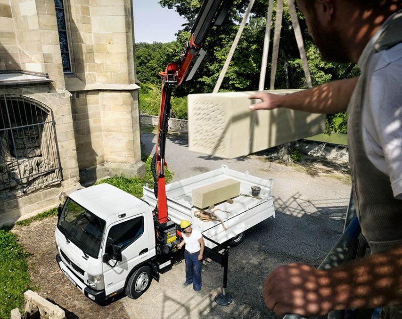 Fuso Canter 3.0d 3c 13 2500 96kW roetf. Fuso Canter 3.0d 3c 13 2500 96kW roetf.