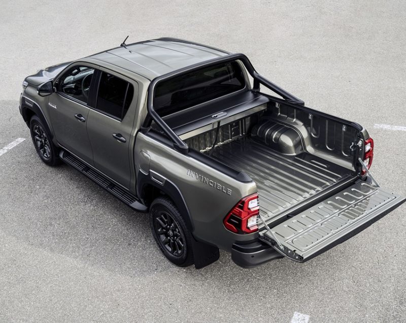 Toyota Hi-lux 2.8d-4d xc 4wd invincible 150kW aut