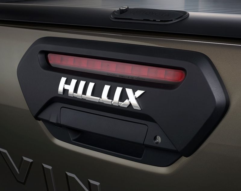 Toyota Hi-lux 2.8d-4d xc 4wd invincible 150kW aut