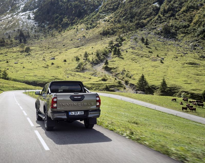 Toyota Hi-lux 2.4d-4d xc 4wd challenger 110kW aut Toyota Hi-lux 2.4d-4d xc 4wd challenger 110kW aut