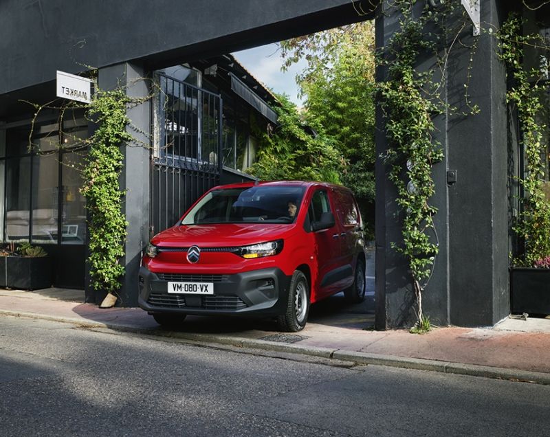 Citroen Berlingo Van 50kWh ev l2 800 flex crewcab 100kW aut
