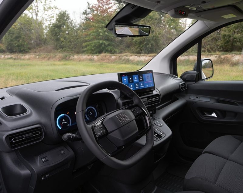 Fiat Doblo 50kWh ev l2 800 100kW aut
