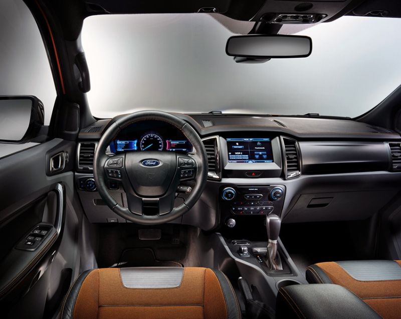 Ford Transit Connect 1.5 l1 trend phev 110kW aut Ford Transit Connect 1.5 l1 trend phev 110kW aut