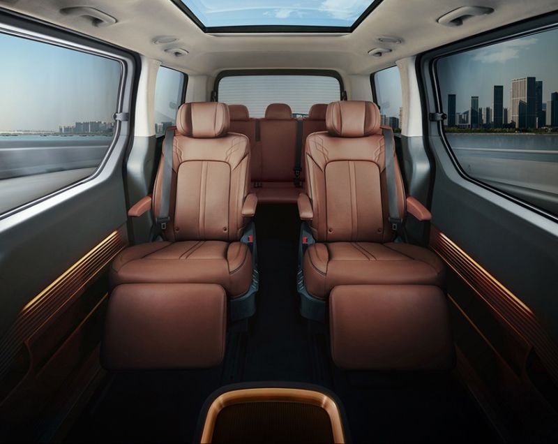 Hyundai Staria 1.6tgdi hev van 165kW