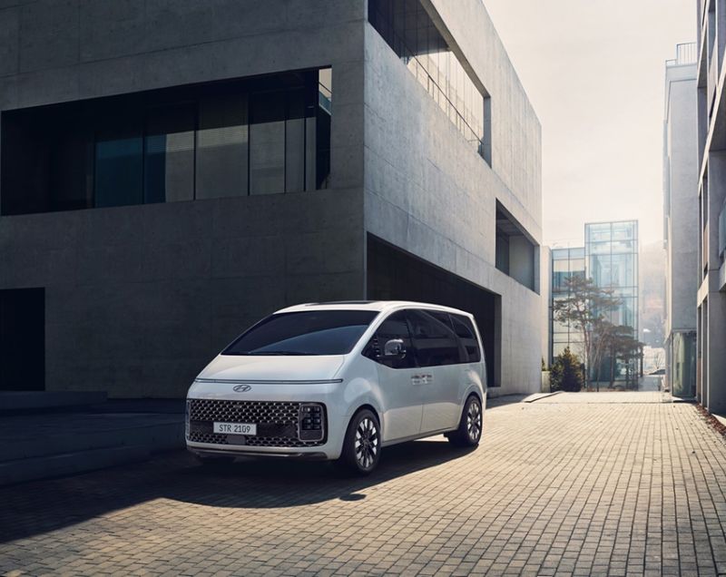 Hyundai Staria 1.6tgdi hev van 165kW