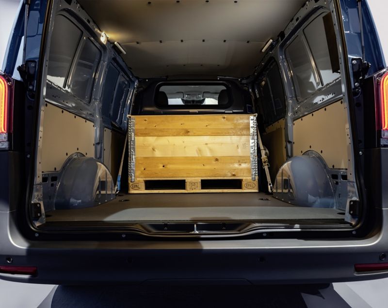 Mercedes Vito 100kWh ev 129 l2 lease edition 150kW aut