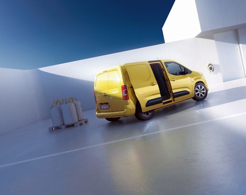 Opel Combo 50kWh ev l2 800 flex crewcab 100kW aut