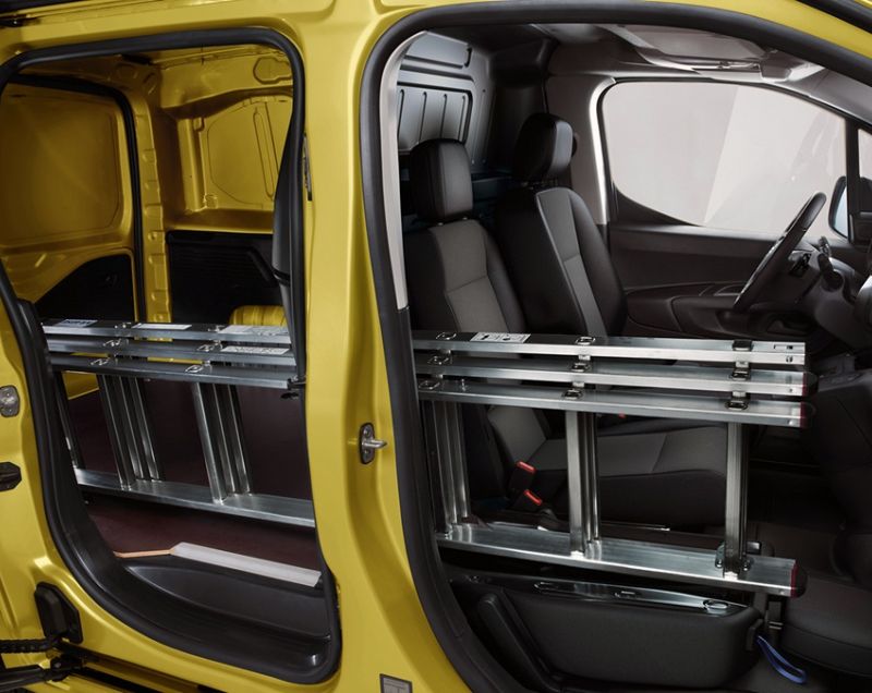 Opel Combo 50kWh ev l2 800 flex crewcab 100kW aut
