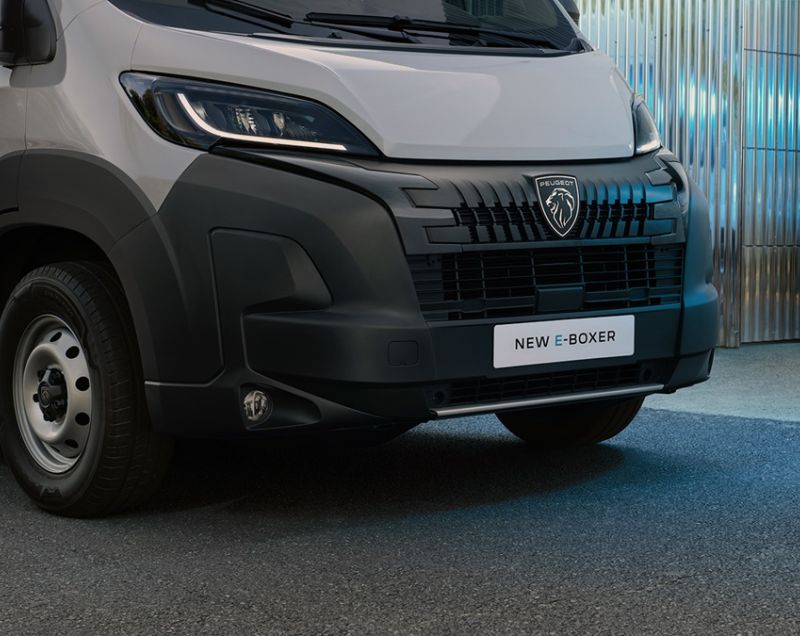 Peugeot Boxer 2.2hdi 3.5 l3 180 s&s 132kW zwaar eat8 aut Peugeot Boxer 2.2hdi 3.5 l3 180 s&s 132kW zwaar eat8 aut