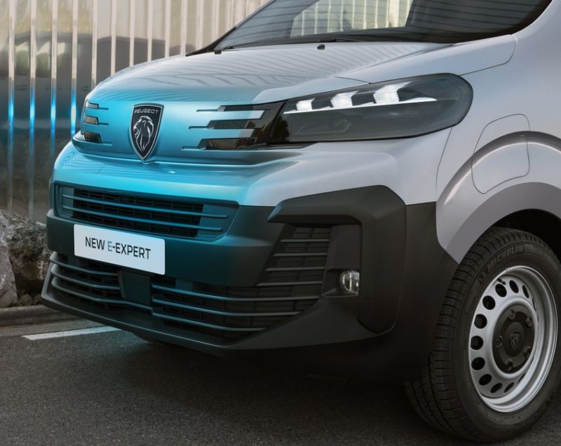 Peugeot Expert 50kWh ev 100kW aut