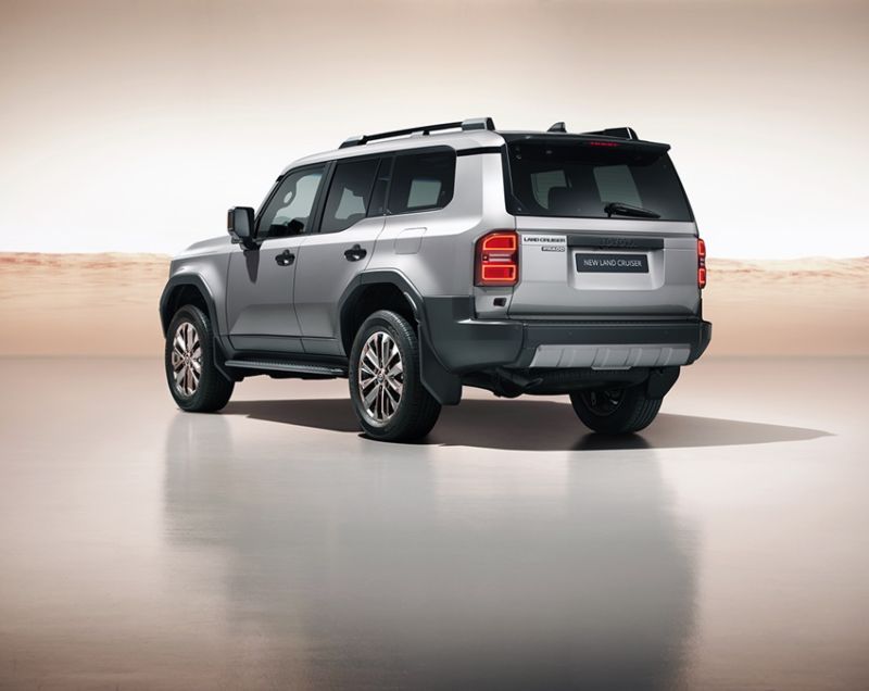 Toyota Land Cruiser Van 2.8d-4d mhev professional 5p 151kW aut