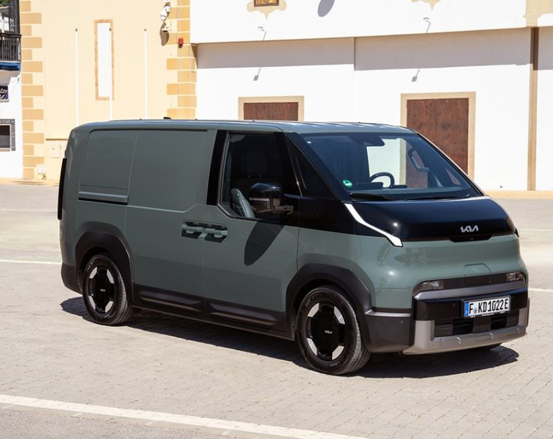 Kia PV5 71.2kWh ev l2h1 plus 120kW