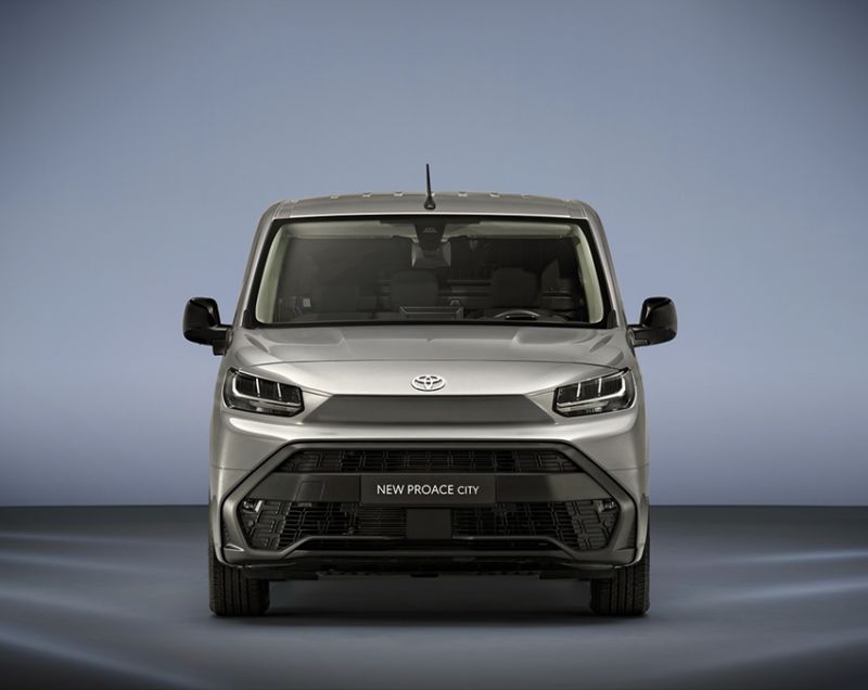 Toyota ProAce City 50kWh ev l2 long challenger 100kW aut