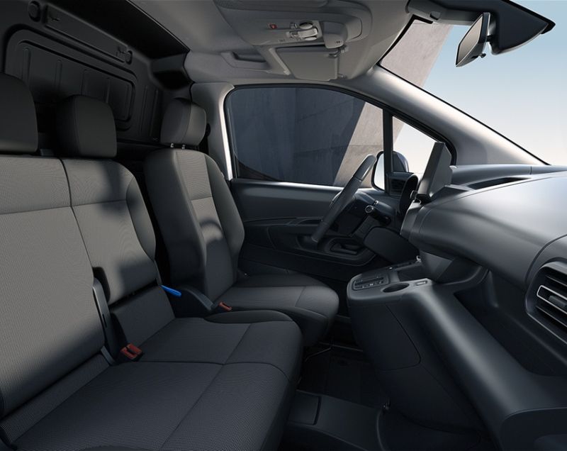 Toyota ProAce City 50kWh ev l2 long navigator 100kW aut