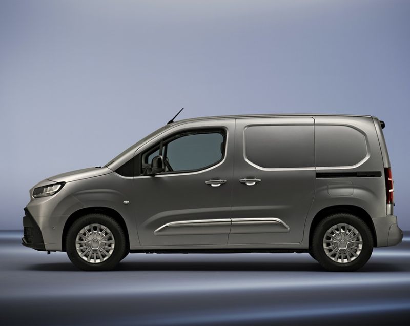 Toyota ProAce City 50kWh ev l2 long 10th anniversary 100kW aut