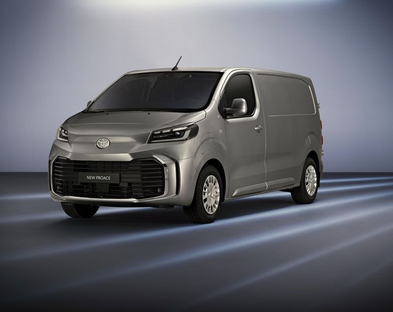 Toyota ProAce Worker 50kWh ev l2 long worker navigator standard range 100kW aut