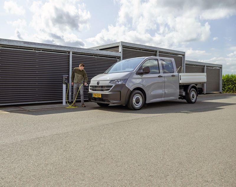 Volkswagen Transporter 71kWh ev 34 l2h1 pudc 210kW awd aut