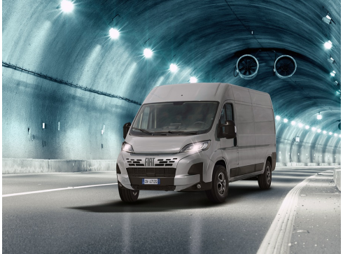 Fiat Ducato 2.2mjd 3.5 l4h3 180 s&s 132kW zwaar aut Fiat Ducato 2.2mjd 3.5 l4h3 180 s&s 132kW zwaar aut