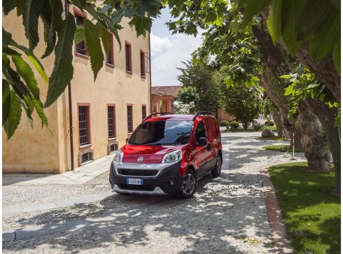 Fiat Fiorino (Stadscombi) leasen