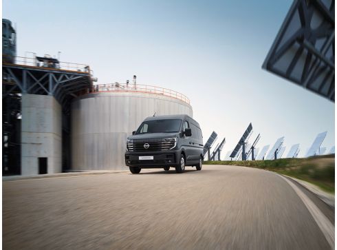 Nissan Interstar (Chassis cabine)